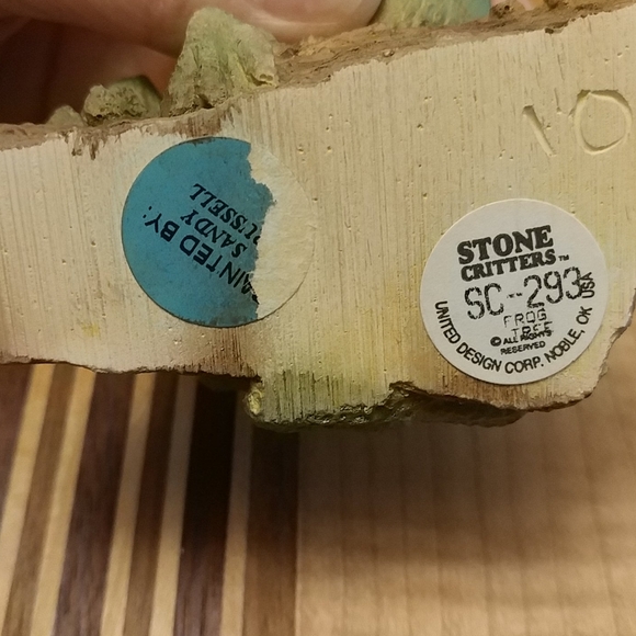 Stone Critters Tree Frog Figurine - Picture 8 of 9